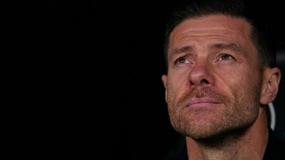 Real Madrid announces a new coach after Xabi Alonso departs with immediate effect.